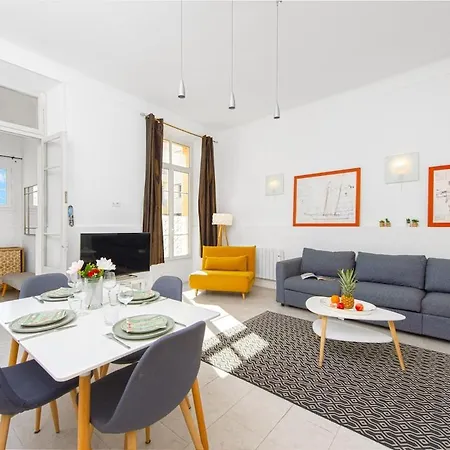 - 6p Parking Terrasse & Clim - * Cannes